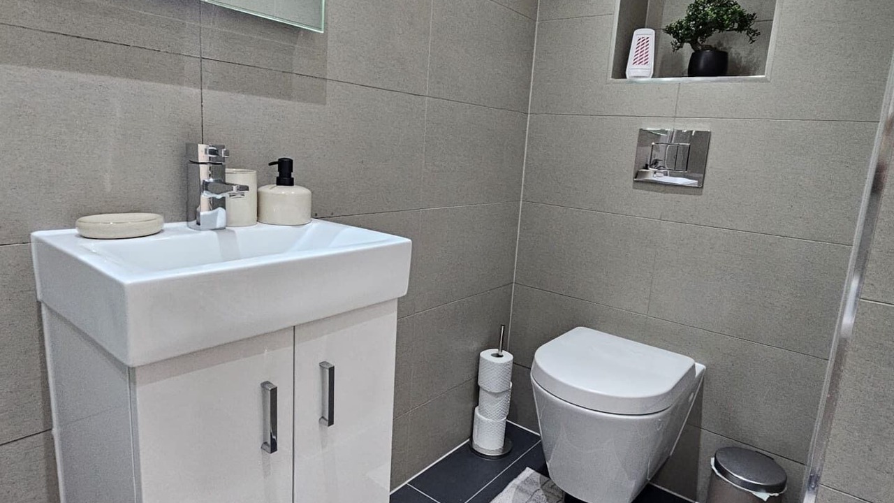 Photo of Bathroom in St Luke's