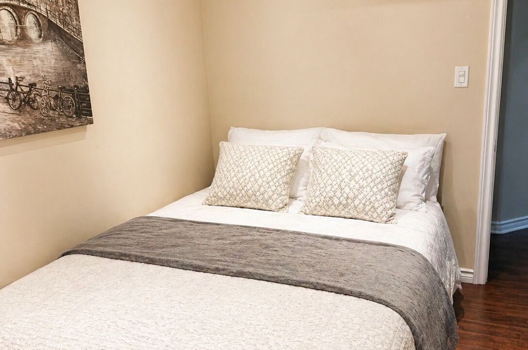 Photo of Bedroom in Richmond Hill