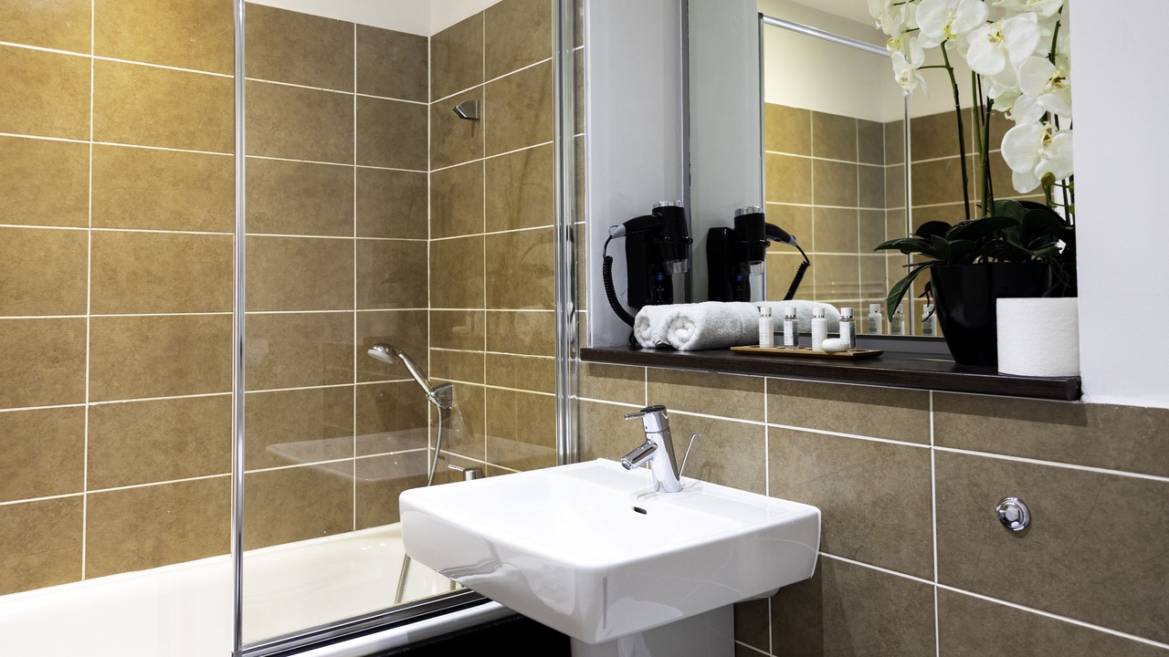 Photo of Bathroom in City Centre Glasgow