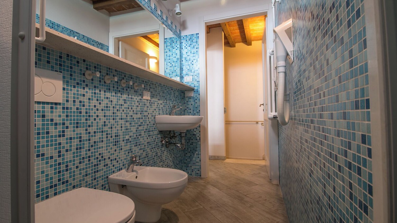 Photo of Bathroom in Cecina