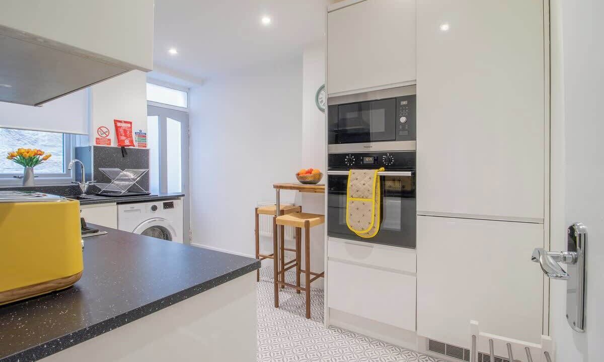 Photo of Kitchen in Helensburgh