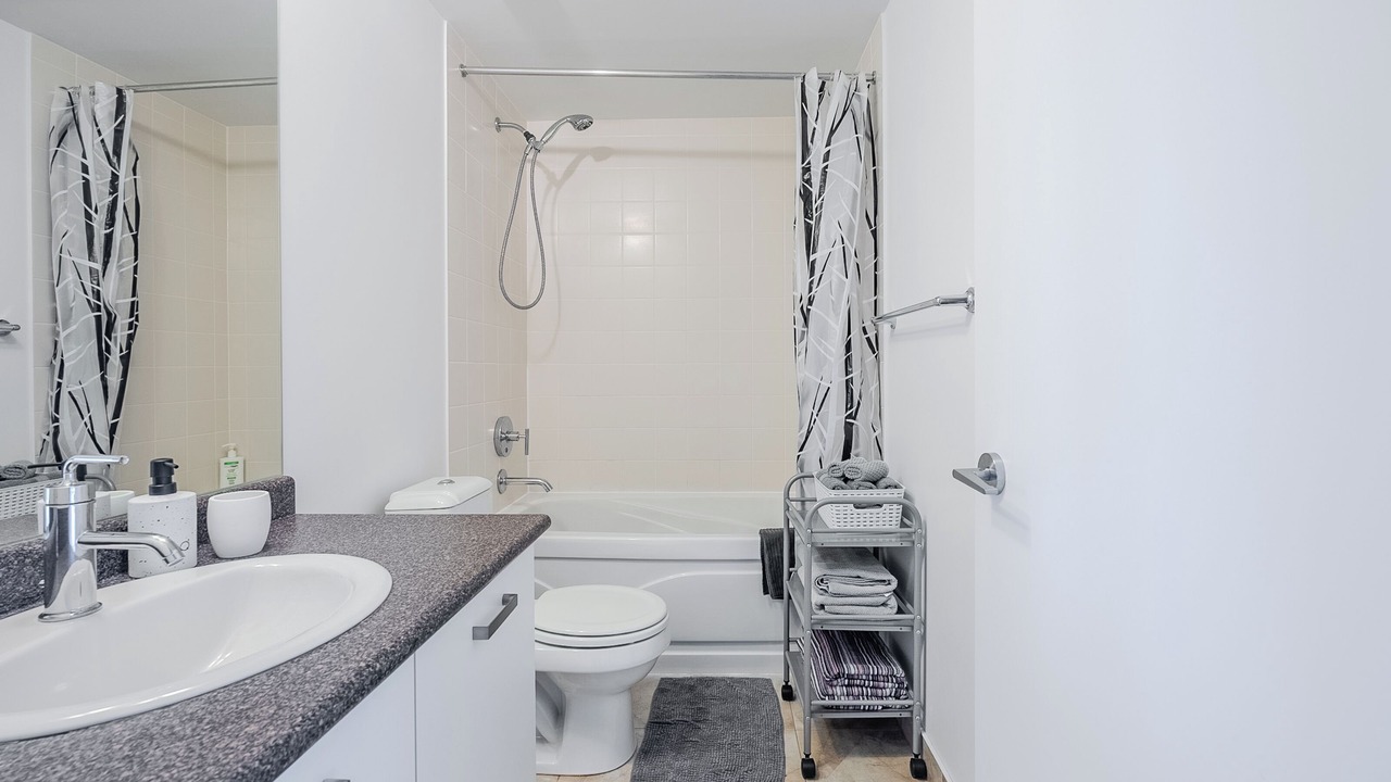 Photo of Bathroom in Bay Cloverhill