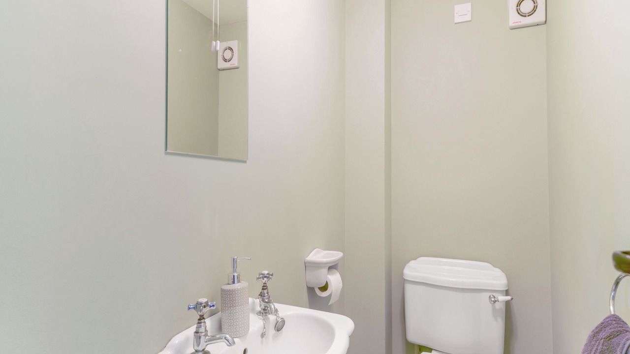 Photo of Bathroom in Gainsborough