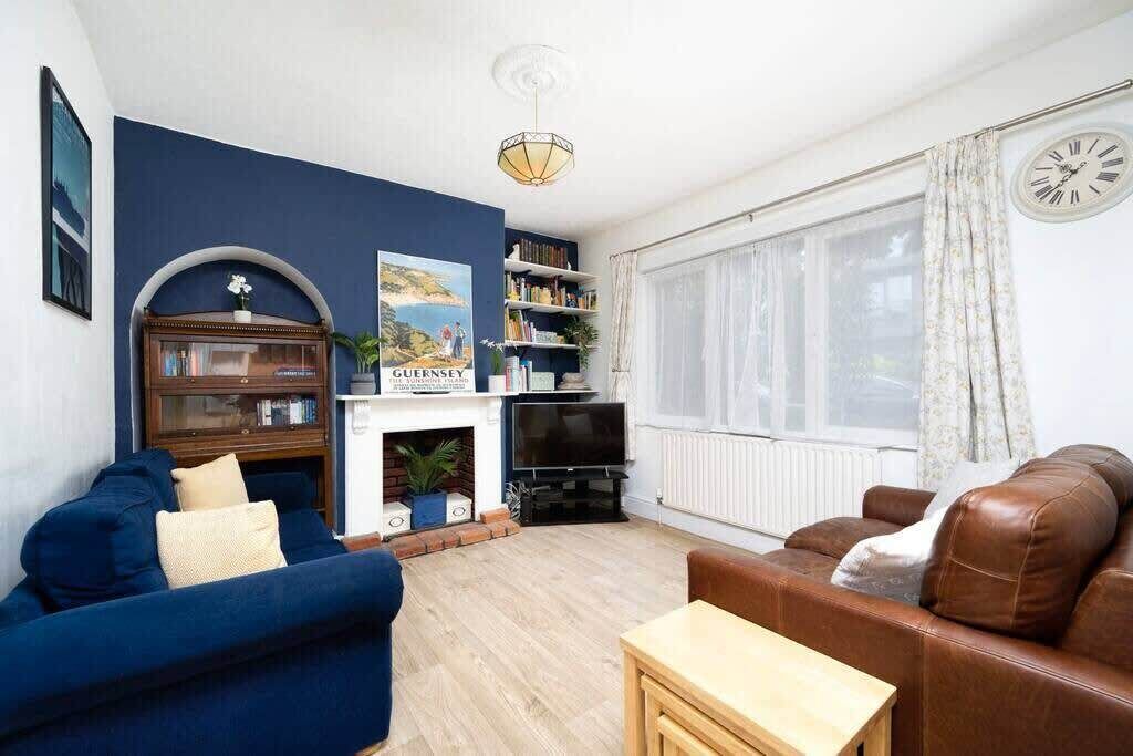 Photo of Livingroom in Stratford