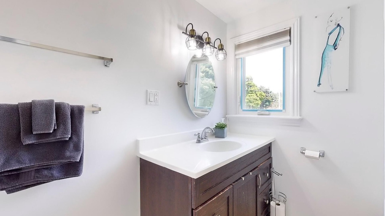 Photo of Bathroom in Clairlea
