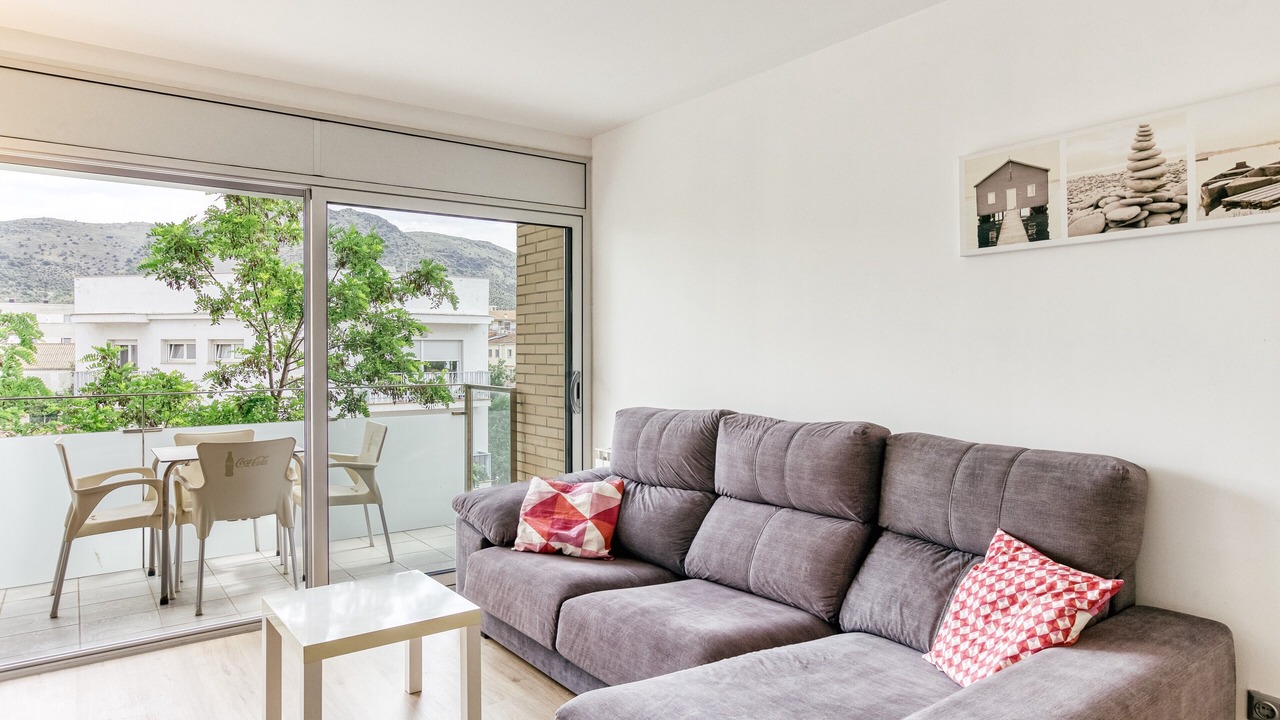 Photo of Livingroom in Roses Town Center