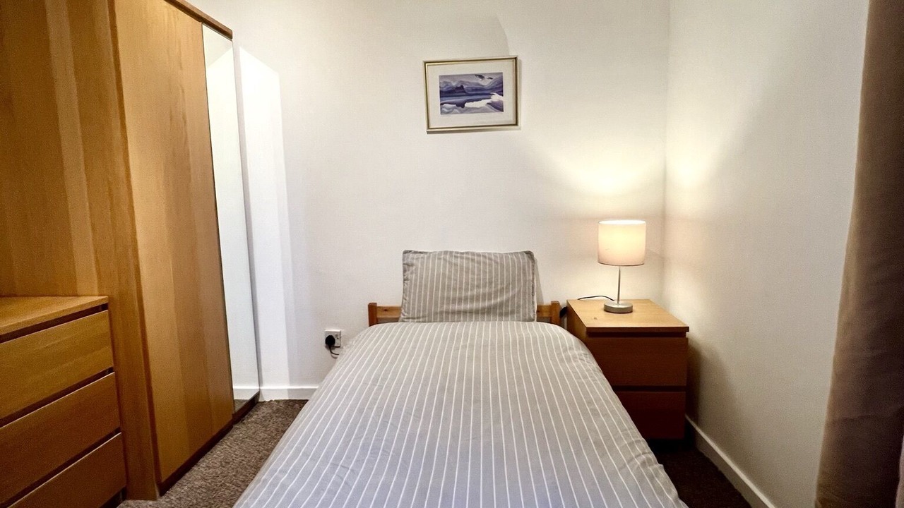Photo of Bedroom in Springburn