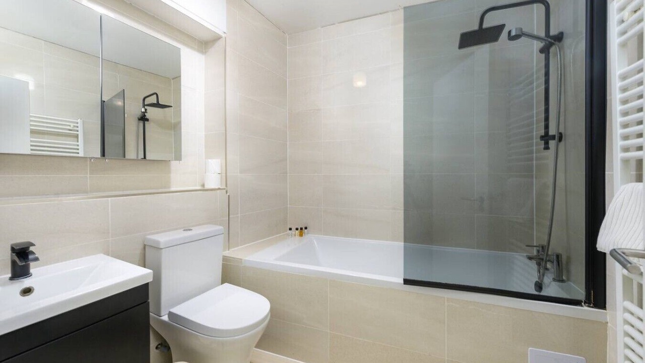 Photo of Bathroom in Bunhill