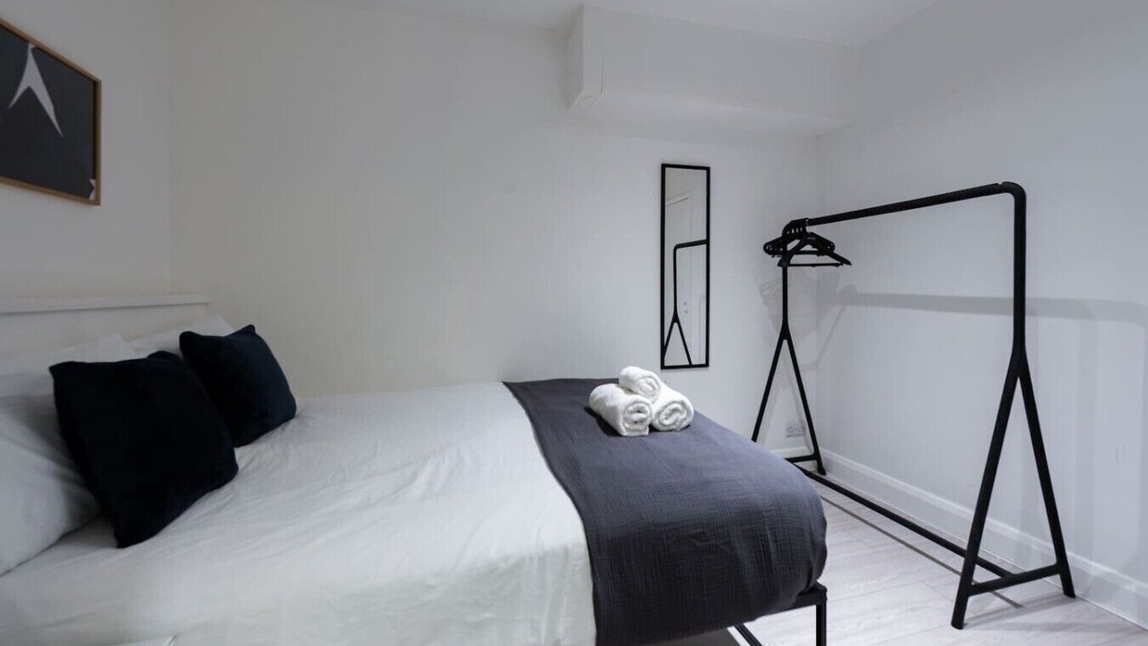 Photo of Bedroom in Bunhill
