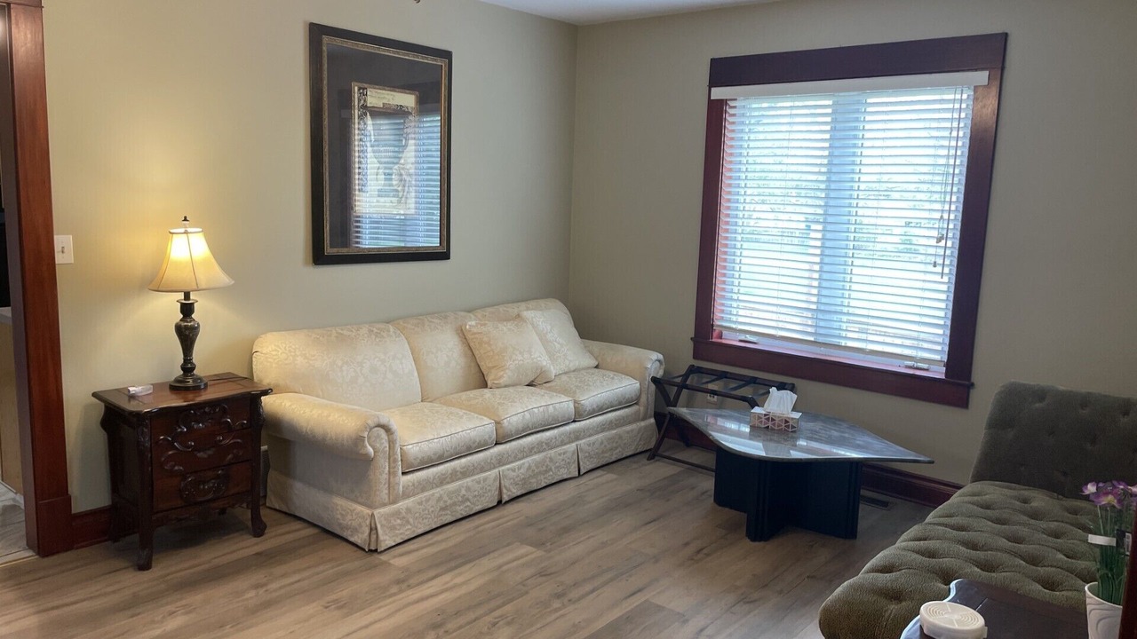 Photo of Livingroom in Niagara Falls
