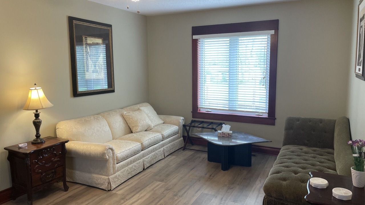 Photo of Livingroom in Niagara Falls