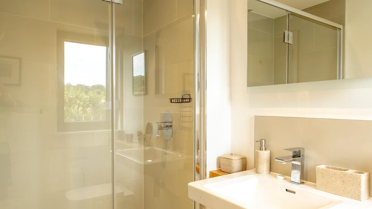 Photo of Bathroom in Eastbridge