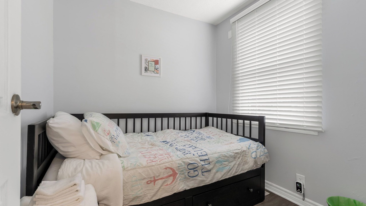 Photo of Bedroom in Crystal Beach