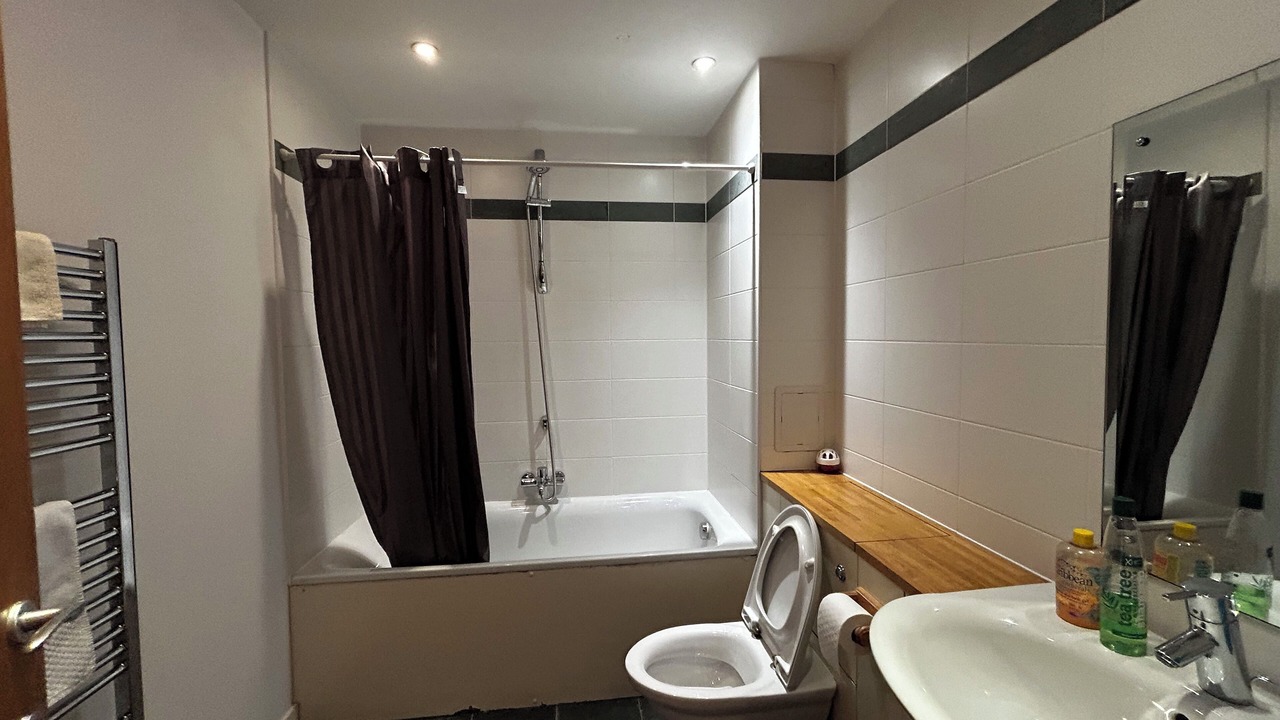 Photo of Bathroom in Partick