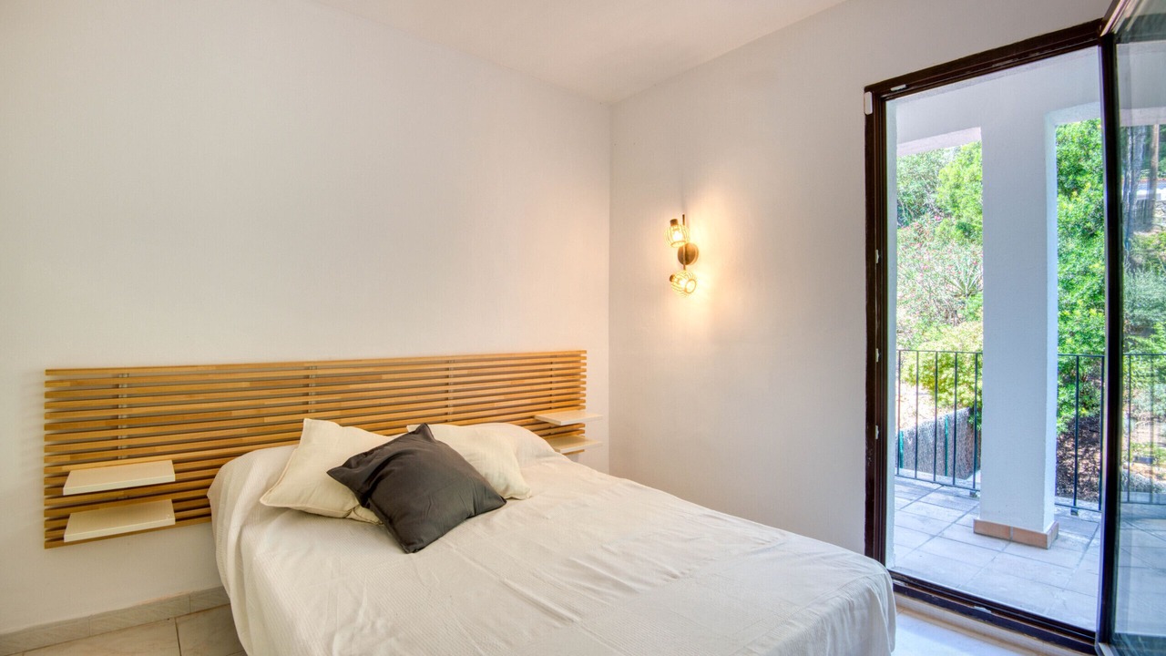 Photo of Bedroom in Pals