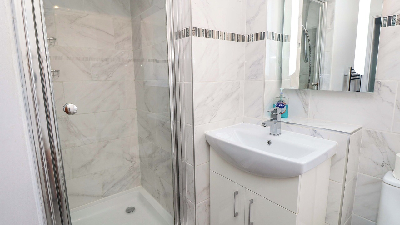 Photo of Bathroom in Godshill