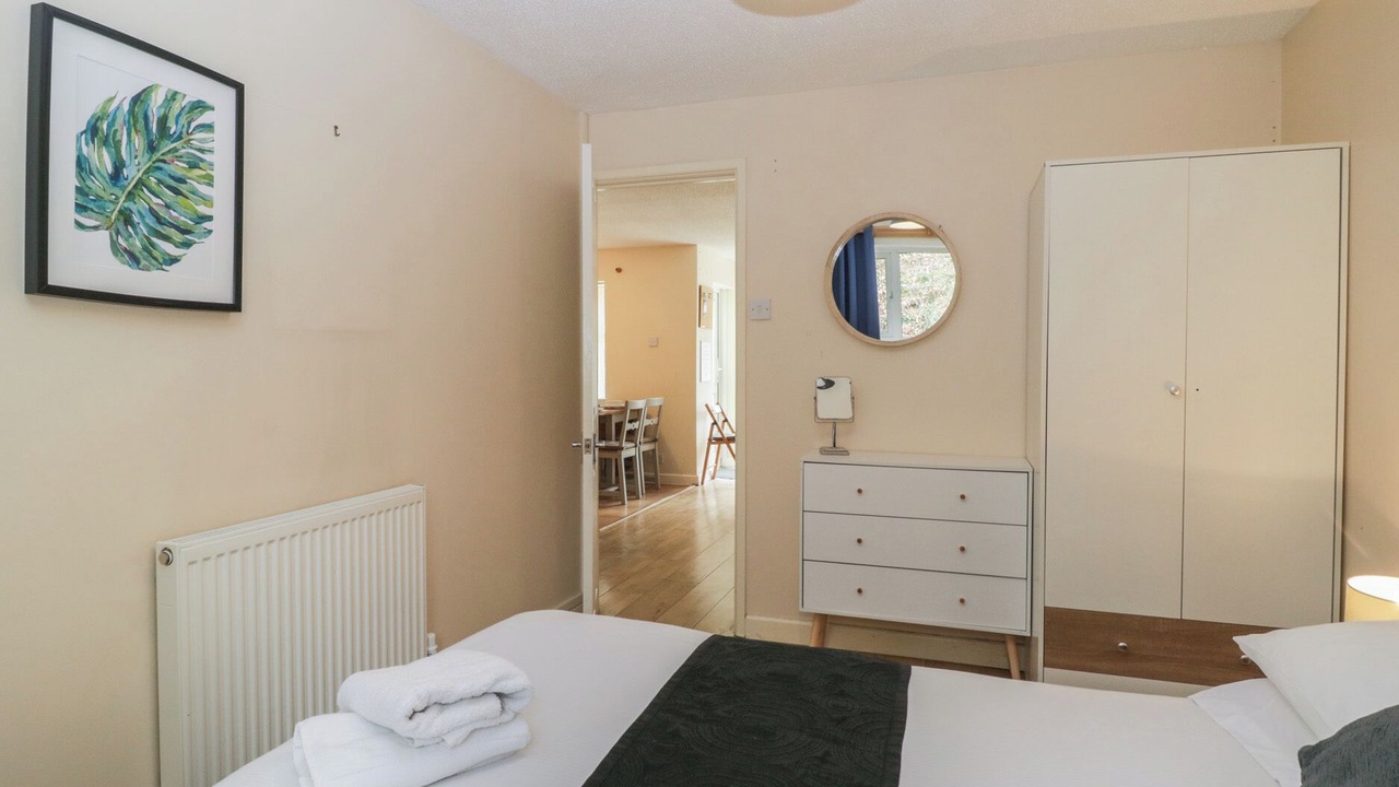 Photo of Bedroom in St. Ann's Chapel