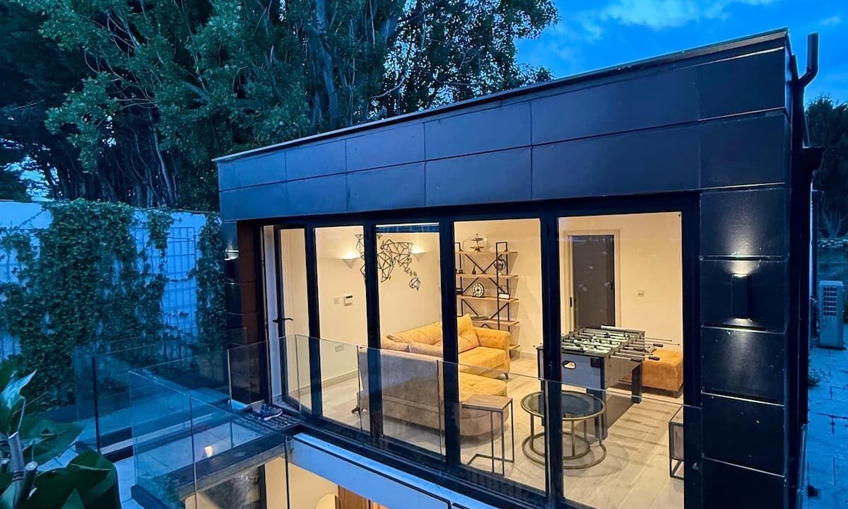 Photo of Patio Balcony in Church End