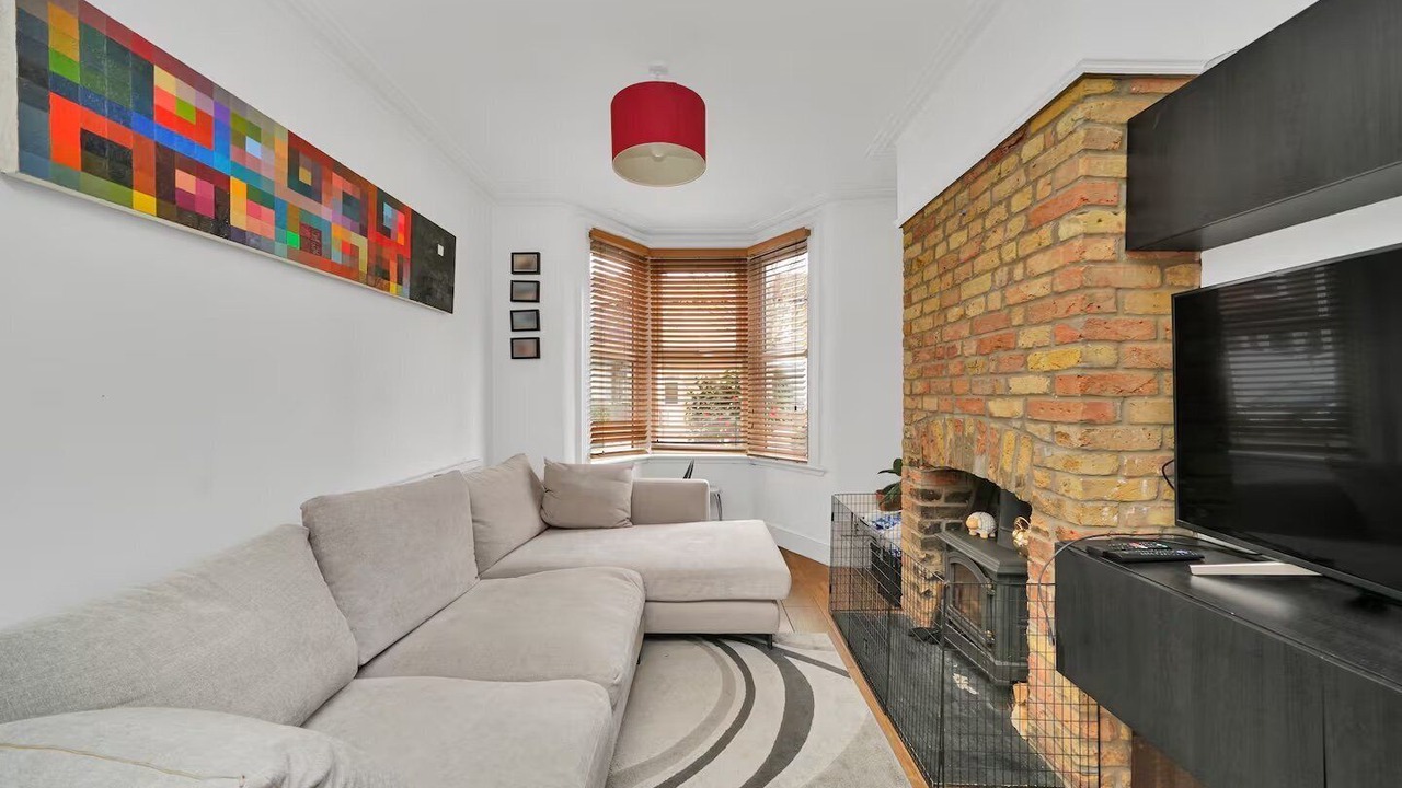 Photo of Livingroom in Cann Hall
