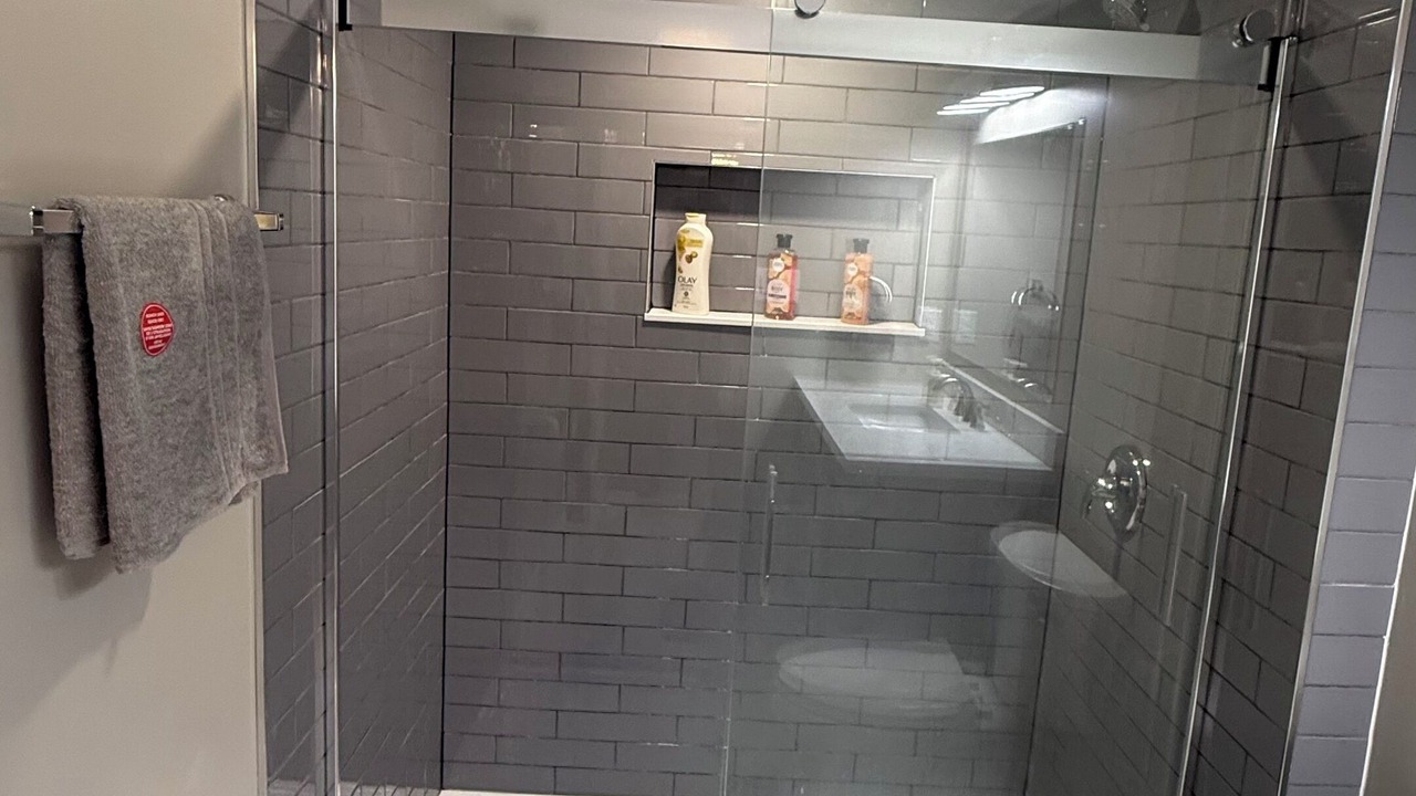 Photo of Bathroom in Niagara Falls