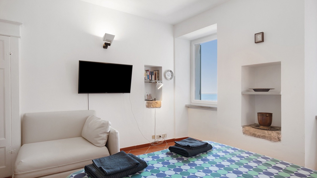 Photo of Bedroom in Manarola