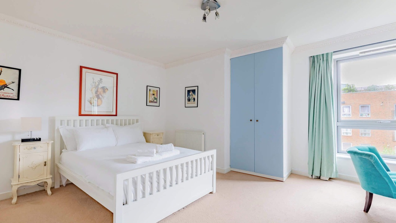 Photo of Bedroom in Shadwell