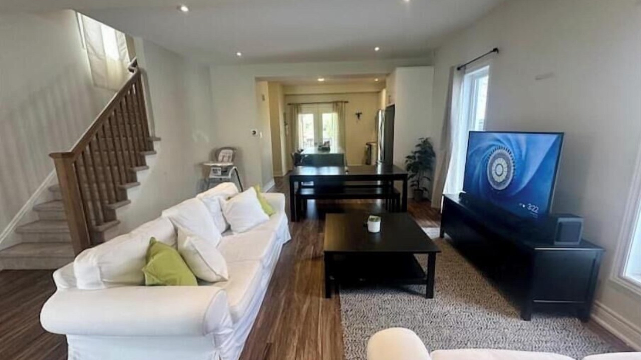 Photo of Livingroom in Niagara Falls