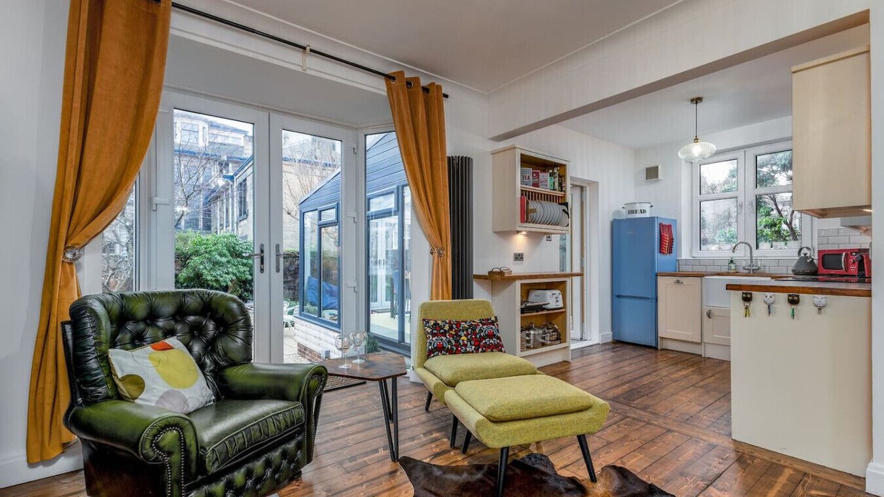 Photo of Livingroom in North West