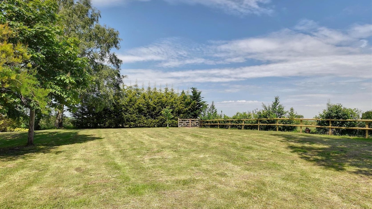 Photo of Outdoor in Abbess Roding