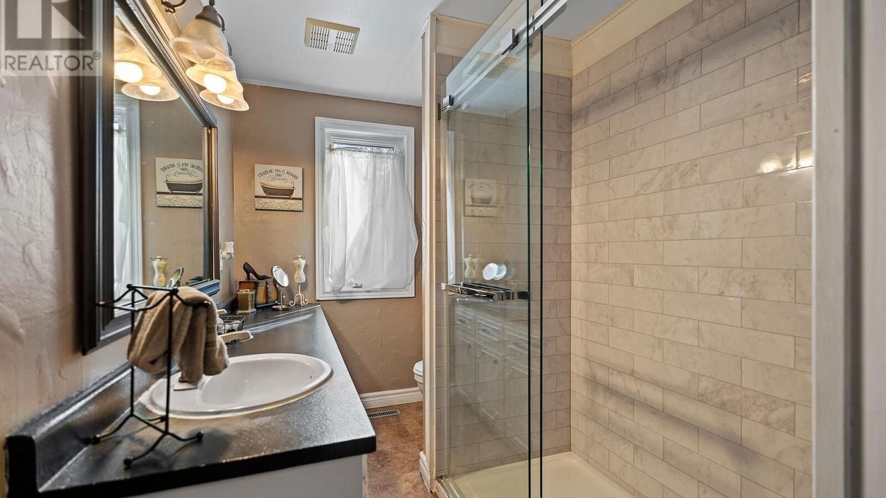 Photo of Bathroom in Virgil