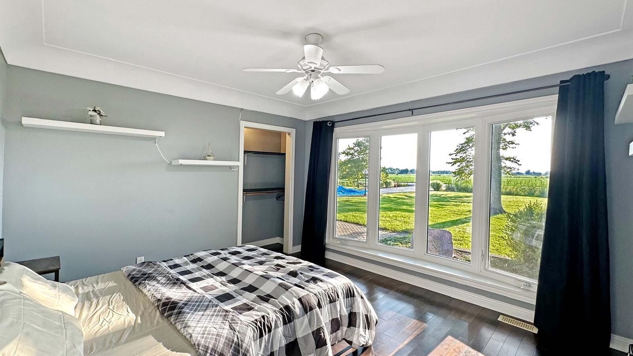 Photo of Bedroom in Pointe aux Roches