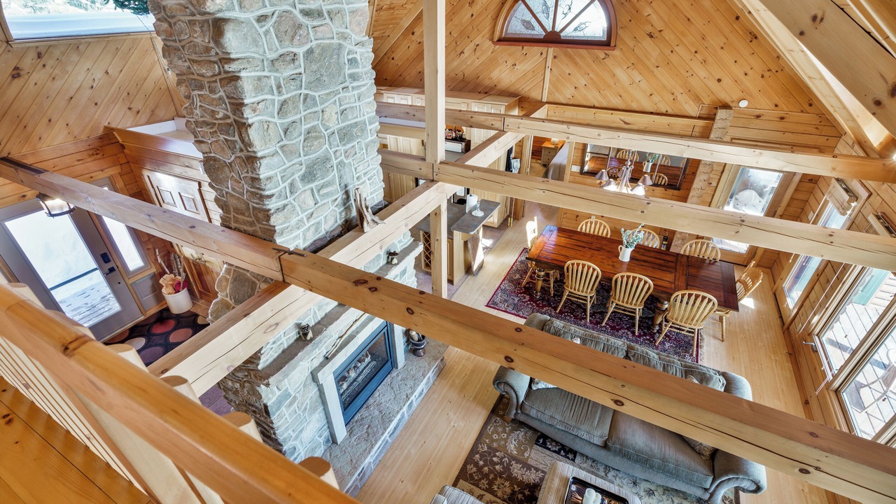Photo of Livingroom in Fenelon Falls