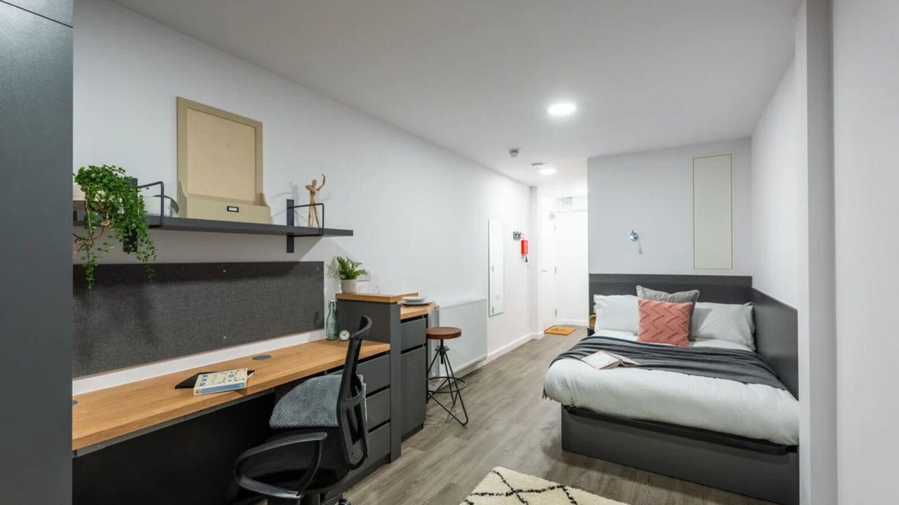 Photo of Bedroom in Redbridge