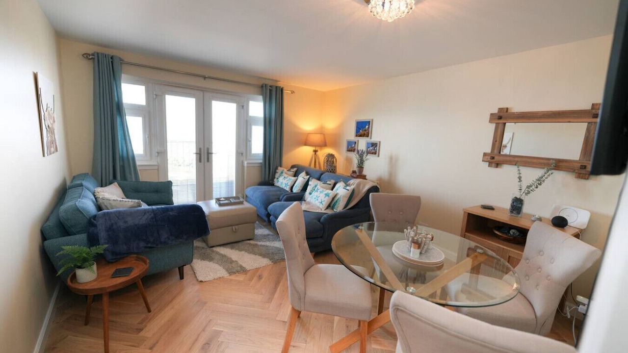 Photo of Livingroom in Saltcoats