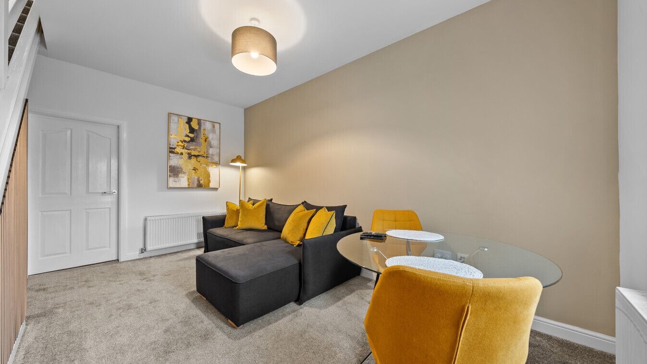 Photo of Livingroom in Airdrie