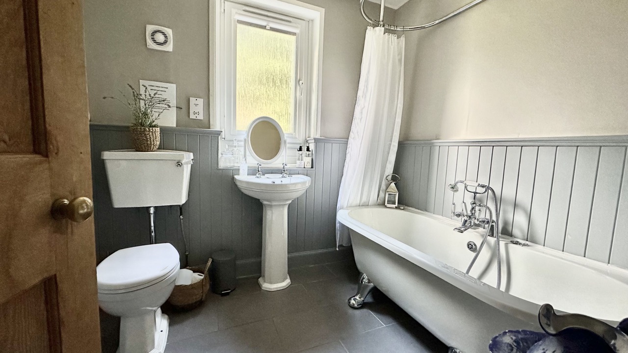 Photo of Bathroom in Furnace
