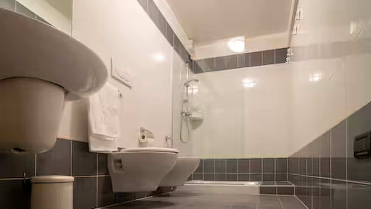 Photo of Bathroom in Arco