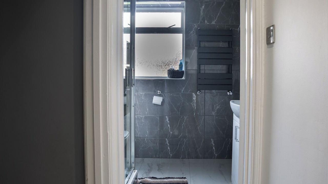Photo of Bathroom in East Ham South