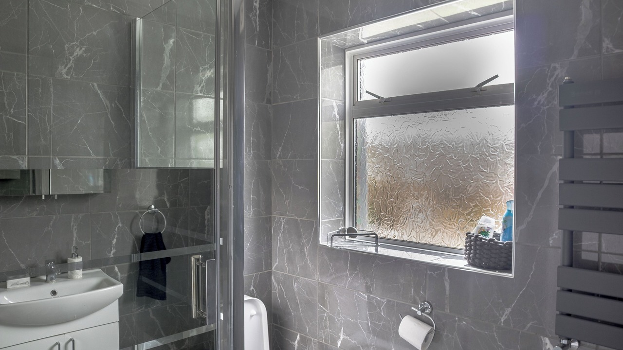 Photo of Bathroom in East Ham South