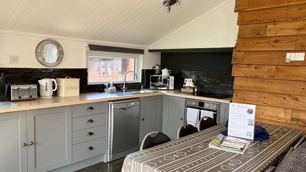 Photo of Kitchen in South Cerney