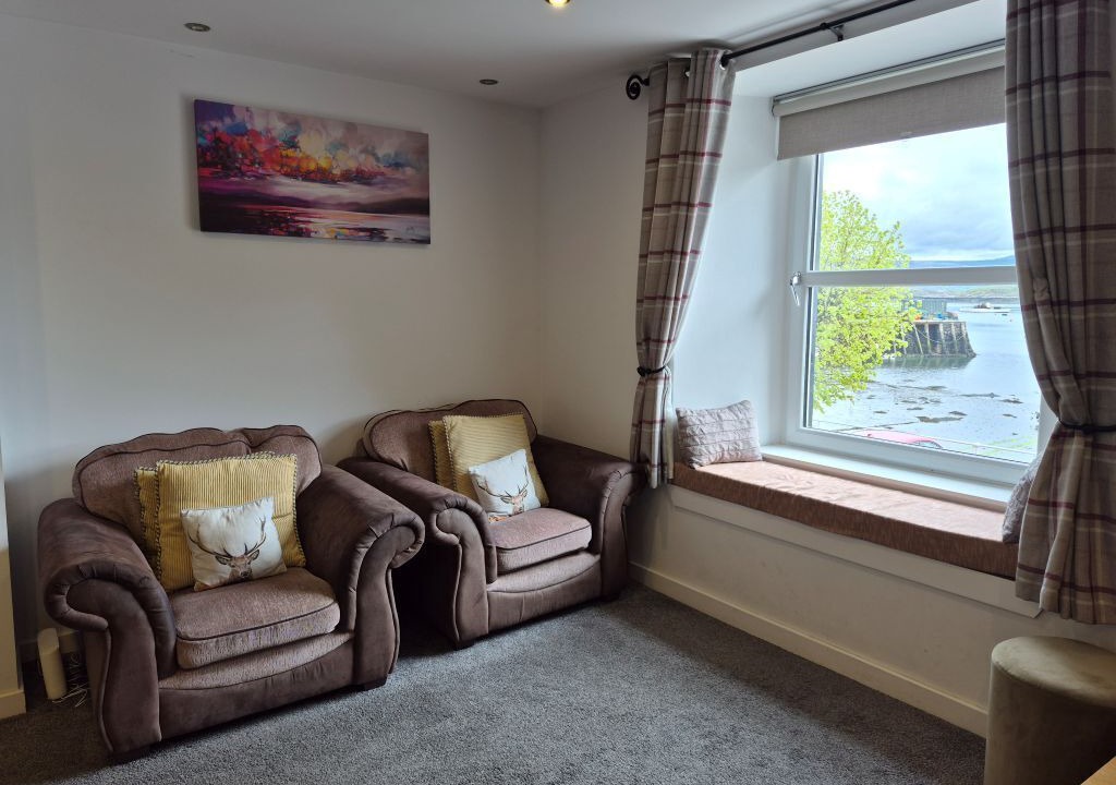 Photo of Livingroom in Tobermory