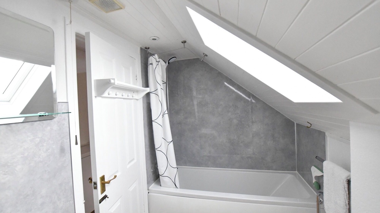 Photo of Bathroom in Aros