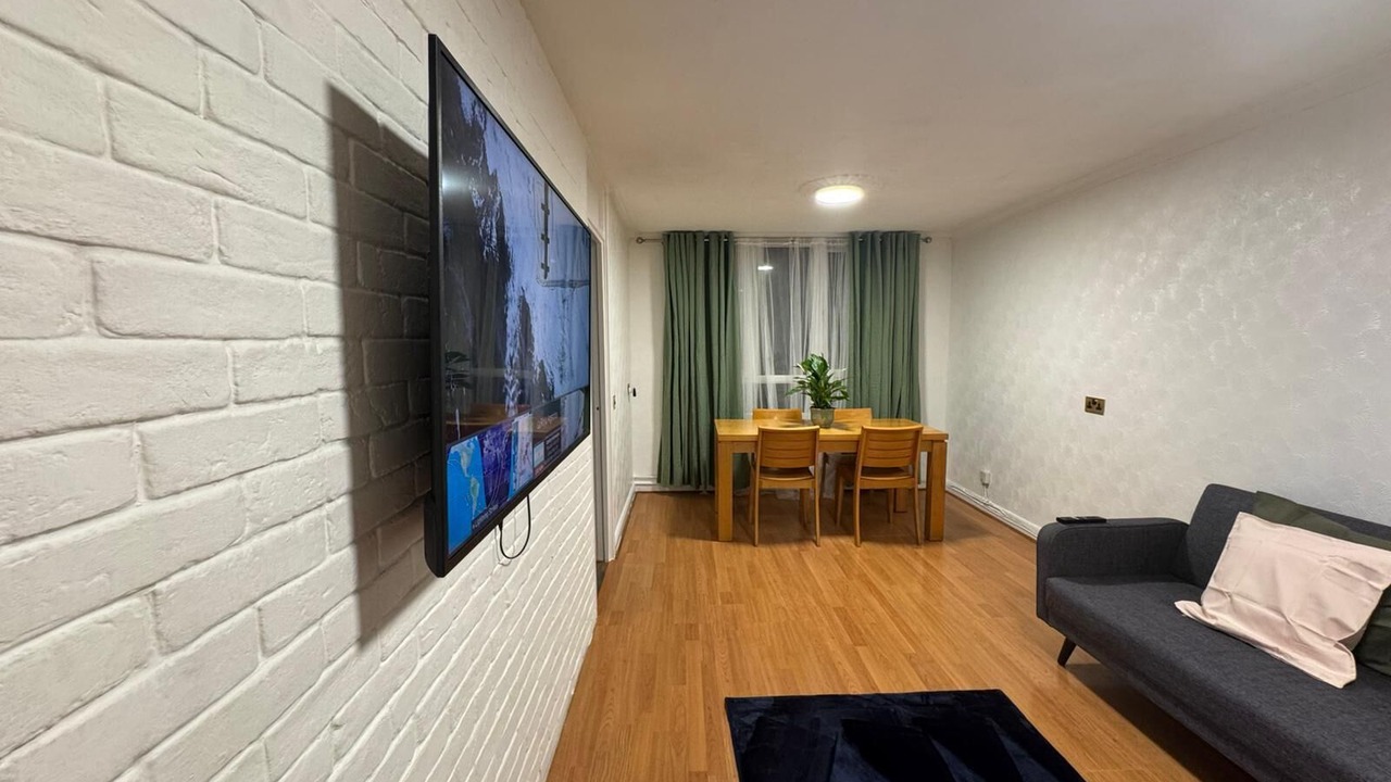 Photo of Livingroom in Plaistow