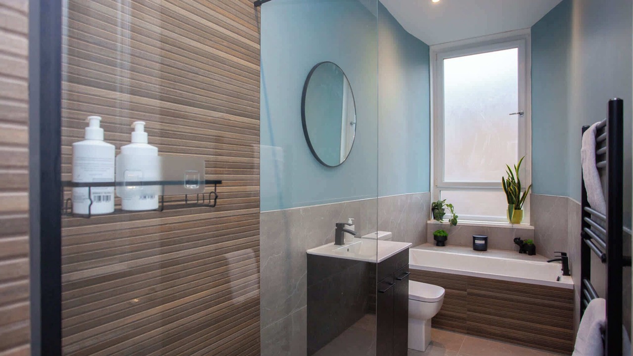 Photo of Bathroom in Glasgow Westend