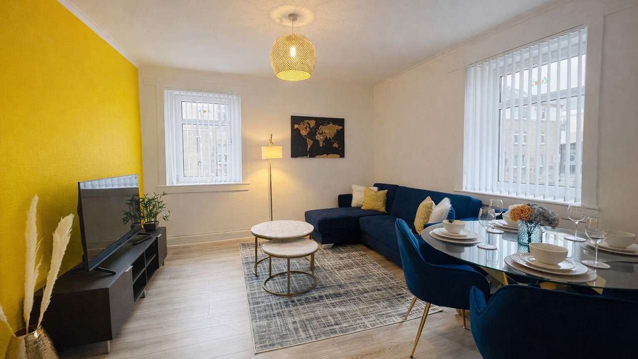 Photo of Livingroom in Greenock