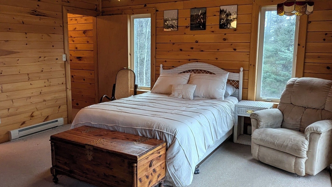 Photo of Bedroom in Eagle River