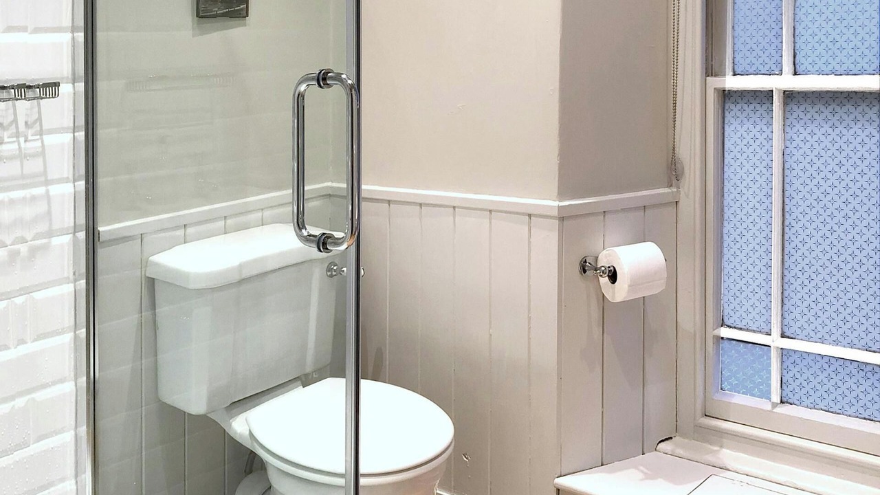 Photo of Bathroom in Tan-y-groes