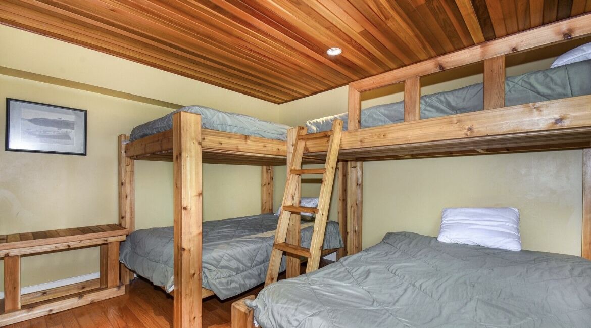 Photo of Bedroom in North Kawartha