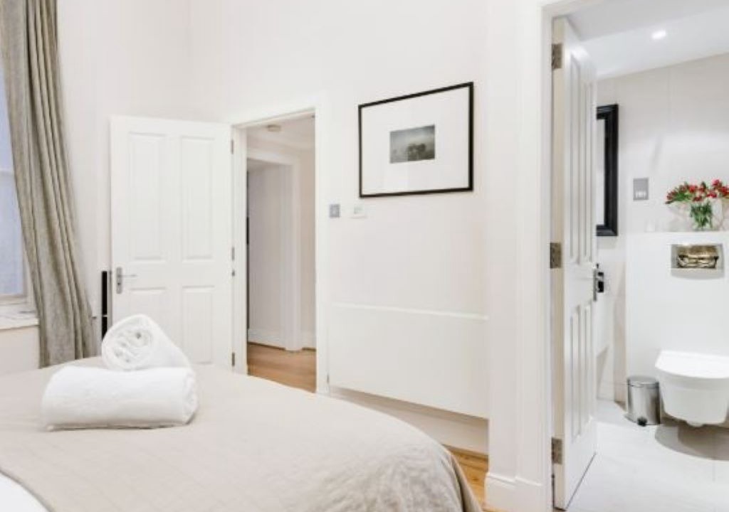 Photo of Bedroom in Kelvinbridge