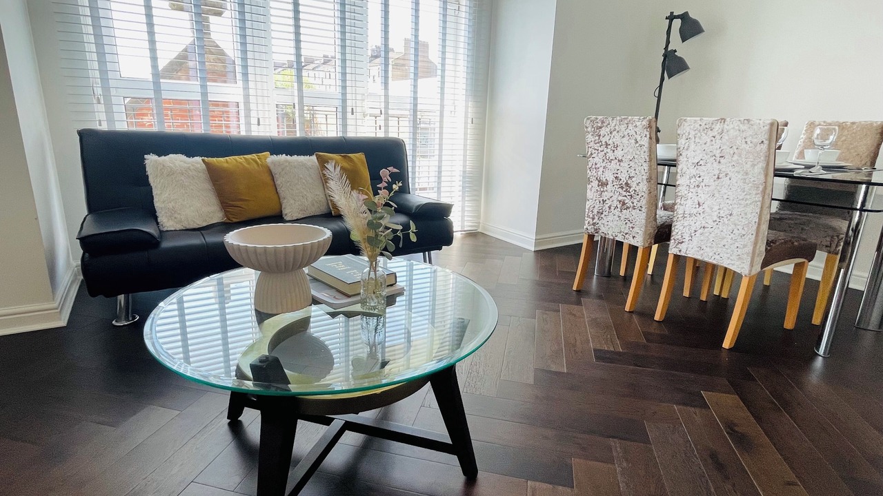 Photo of Livingroom in Cowlairs
